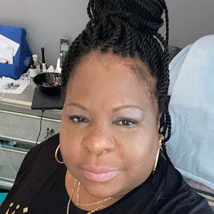 Meet your Posher, Regina